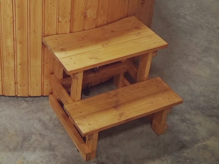 mediniai laiptai kubilui